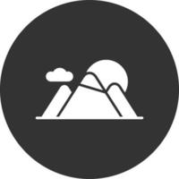 ícone invertido de glifo de montanhas vetor