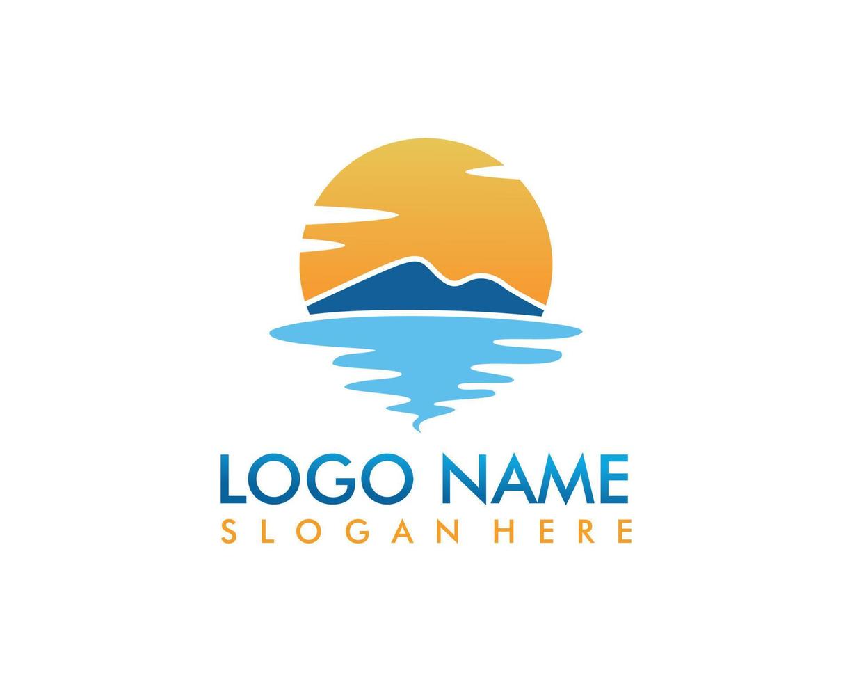 spiaggia, mare, tramonto, alba, logo design illustrazione vettoriale