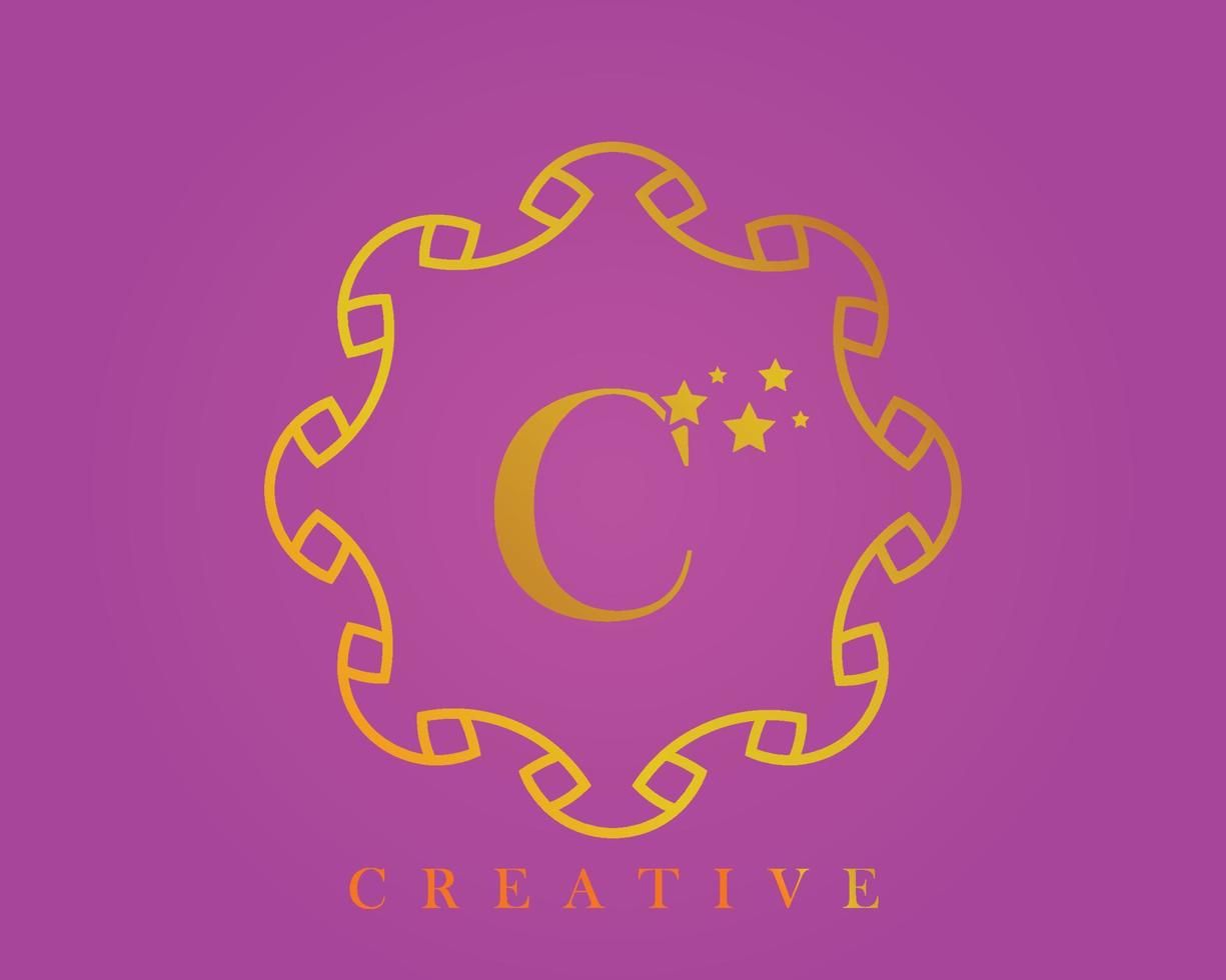 creativo design logo, alfabeto c, 5 stella lettera, etichetta, icona, per confezione, lusso Prodotto design. fatto con oro su un' leggero viola strutturato sfondo. vettore