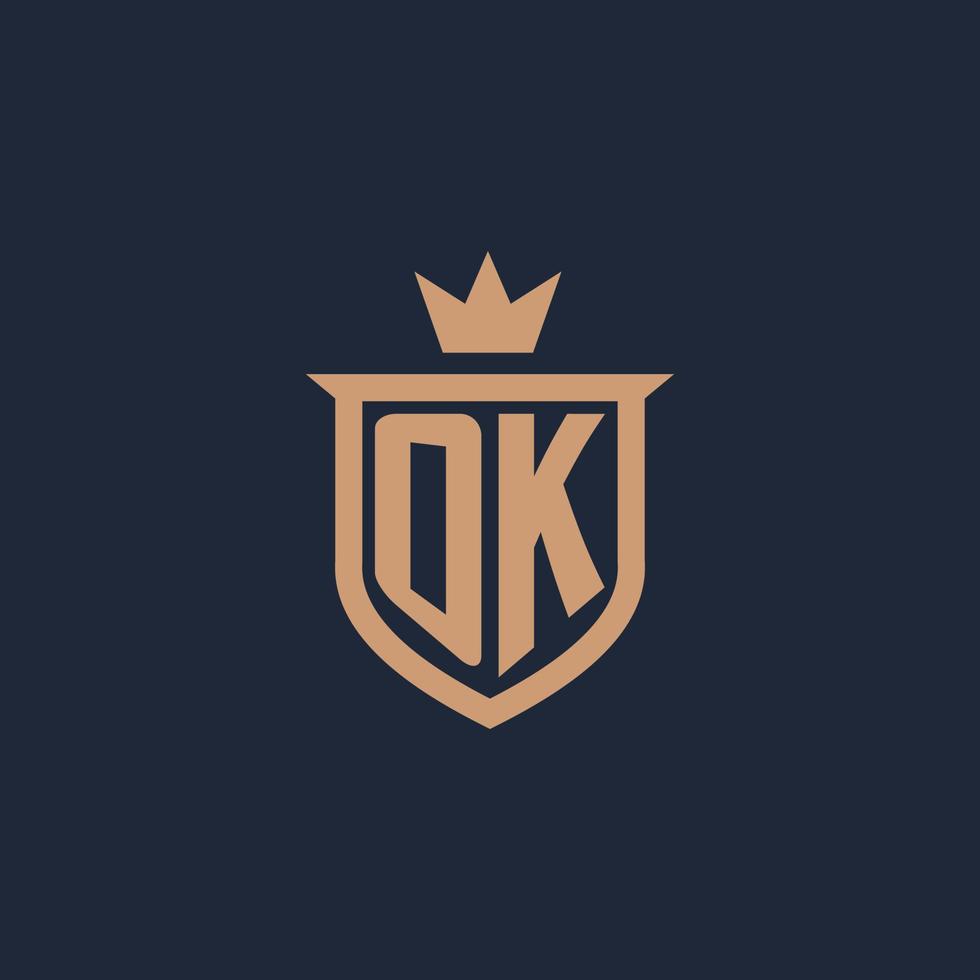 ok monogramma iniziale logo con scudo e corona stile vettore