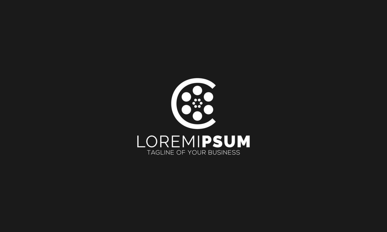 semplice cinema logo. geometrico iniziale lettera c con film rotolo vettore