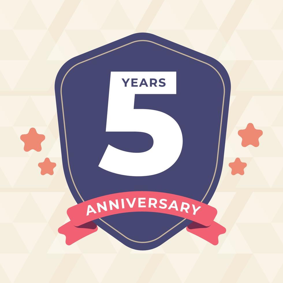 5 ° quinto anniversario festeggiare icona logo etichetta vettore evento oro colore scudo