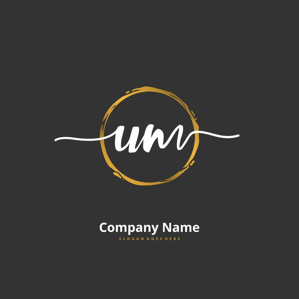 u m um iniziale grafia e firma logo design con cerchio. bellissimo design manoscritto logo per moda, squadra, nozze, lusso logo. vettore