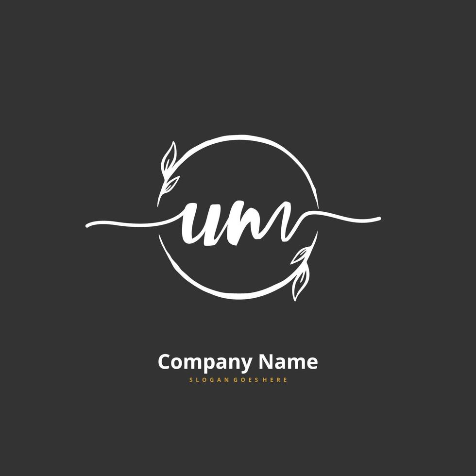 u m um iniziale grafia e firma logo design con cerchio. bellissimo design manoscritto logo per moda, squadra, nozze, lusso logo. vettore