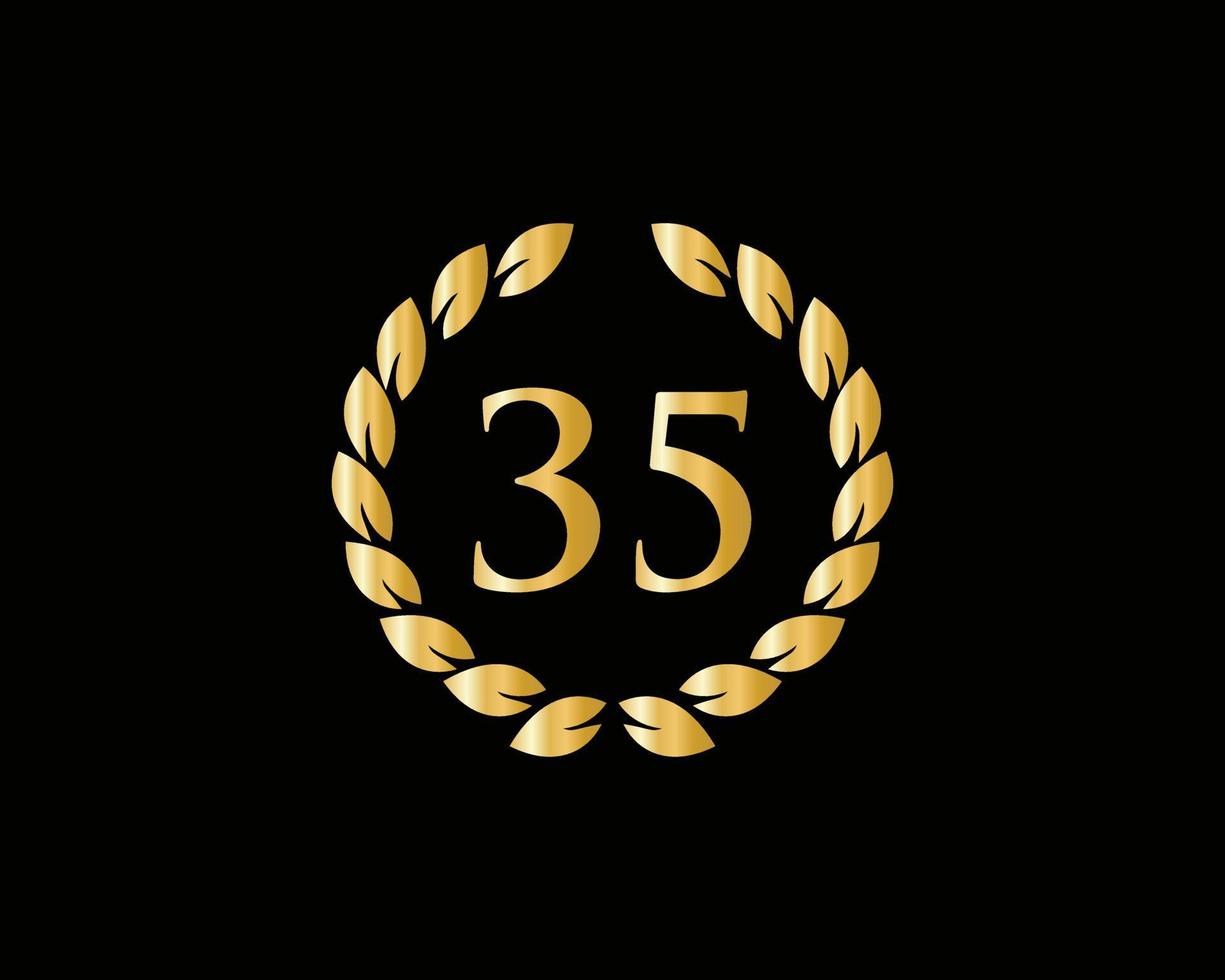 35 ° anni anniversario logo con d'oro squillare isolato su nero sfondo, per compleanno, anniversario e azienda celebrazione vettore