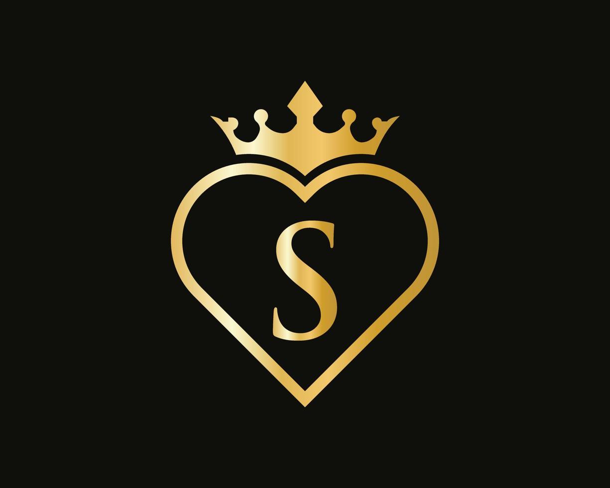 lettera S logo con corona e amore forma vettore