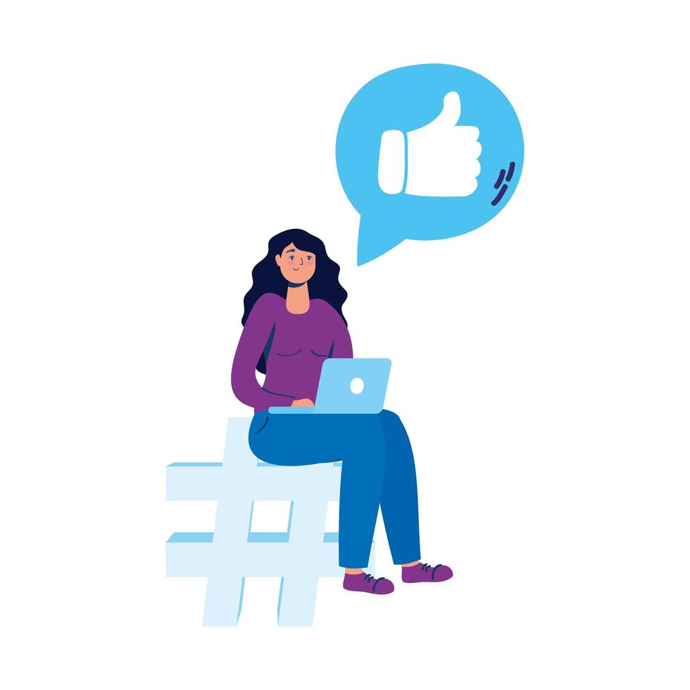 giovane donna seduta nel simbolo numerico utilizzando laptop e social media vettore