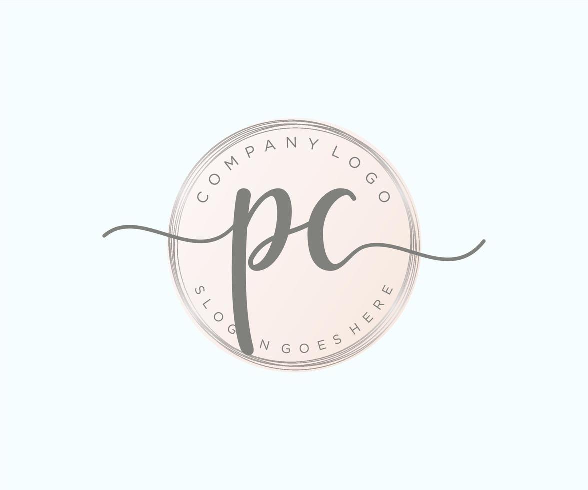 iniziale pc femminile logo. utilizzabile per natura, salone, terme, cosmetico e bellezza loghi. piatto vettore logo design modello elemento.