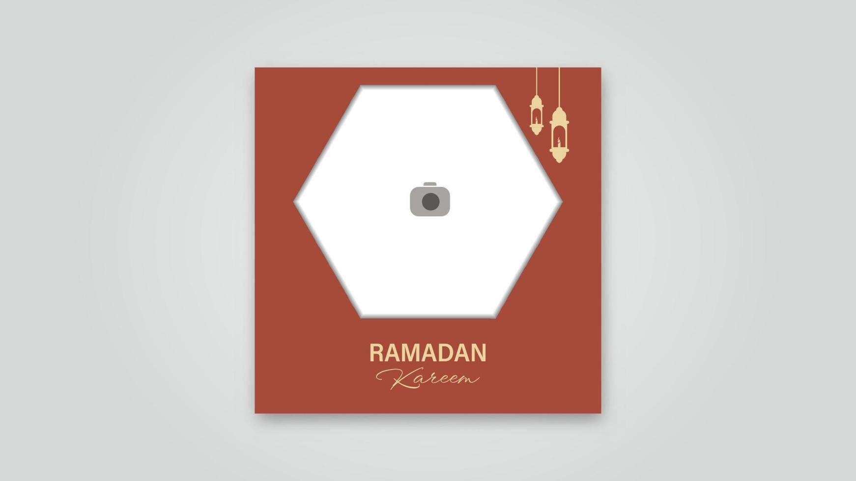 Ramadan kareem. sociale media vettore