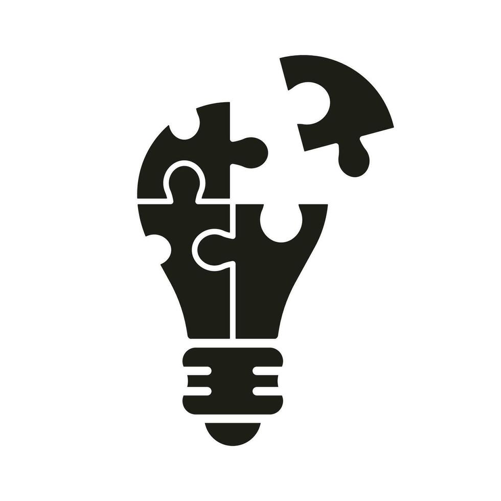 puzzle nel lampadina forma silhouette icona. creativo idea concetto. successo strategia solido cartello. sega e leggero lampadina, innovazione e ispirazione glifo pittogramma. isolato vettore illustrazione.