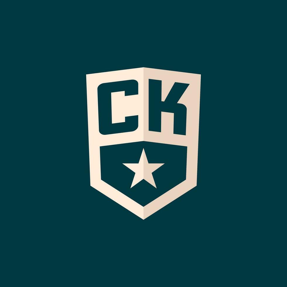 iniziale ck logo stella scudo simbolo con semplice design vettore