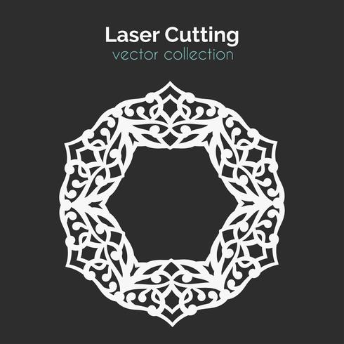 Modello di taglio laser. Carta rotonda Die Cut Mangala vettore