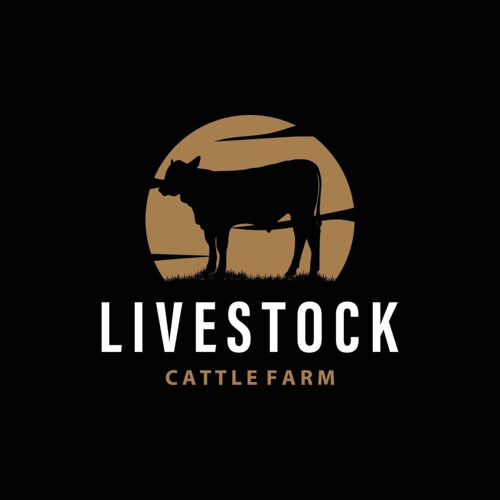 mucca logo, semplice bestiame azienda agricola disegno, bestiame silhouette, vettore distintivo per attività commerciale marca