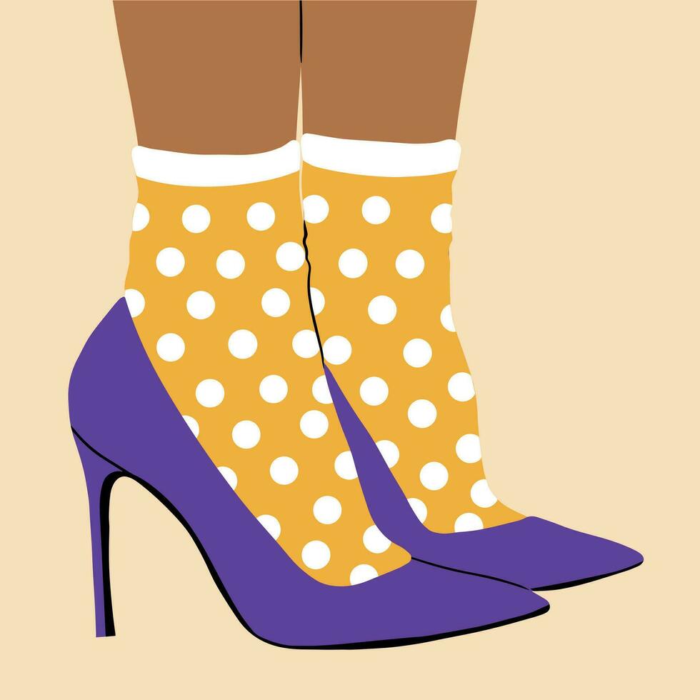 Da donna gambe nel tacco alto scarpe e divertente, multicolore, alla moda, retrò calzini. vettore illustrazione nel cartone animato stile