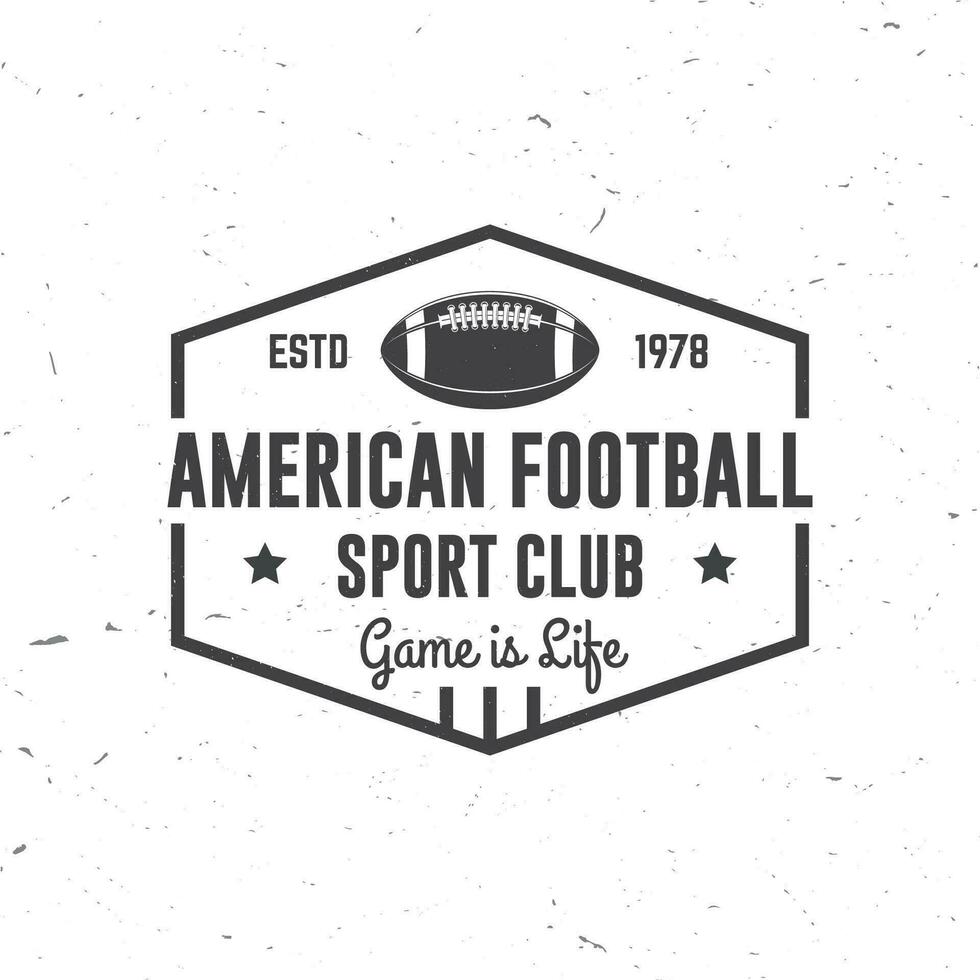 americano calcio o Rugby club distintivo. vettore. concetto per camicia, logo, Stampa, francobollo, tee, toppa. Vintage ▾ tipografia design con americano calcio palla silhouette vettore