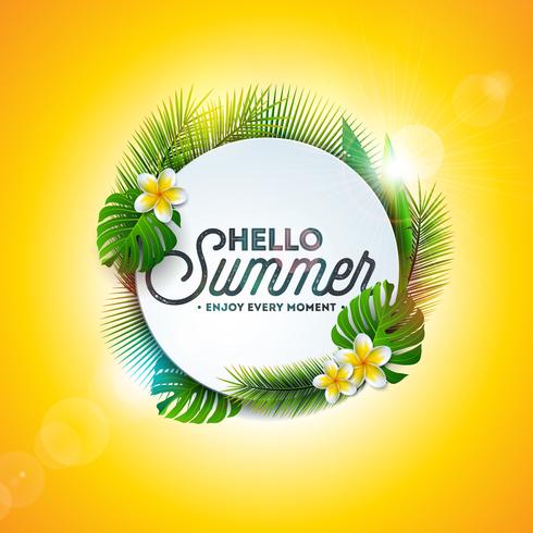 Vector Ciao illustrazione di tipografia vacanze estive con piante tropicali e fiori su sfondo giallo. Modello di progettazione per banner, flyer, invito, brochure, poster o cartolina d&#39;auguri.
