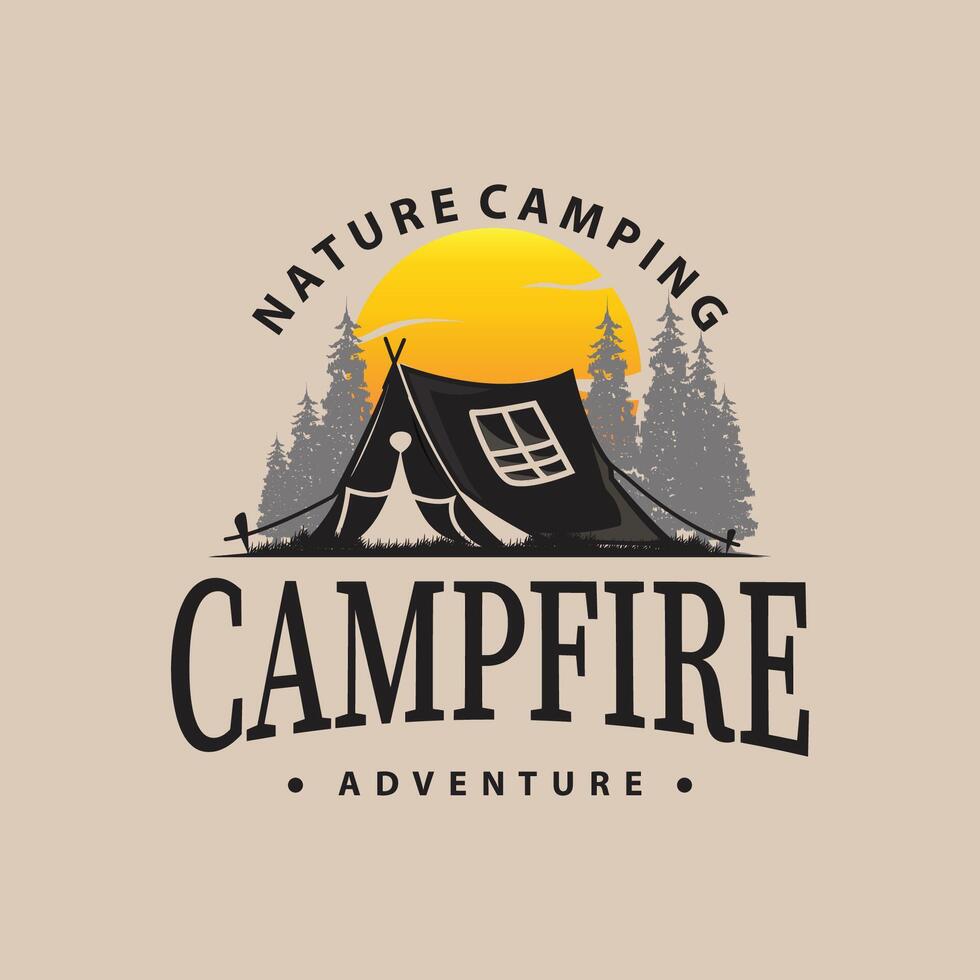 campeggio logo selvaggio foresta design all'aperto avventura illustrazione di alberi e semplice tenda vettore