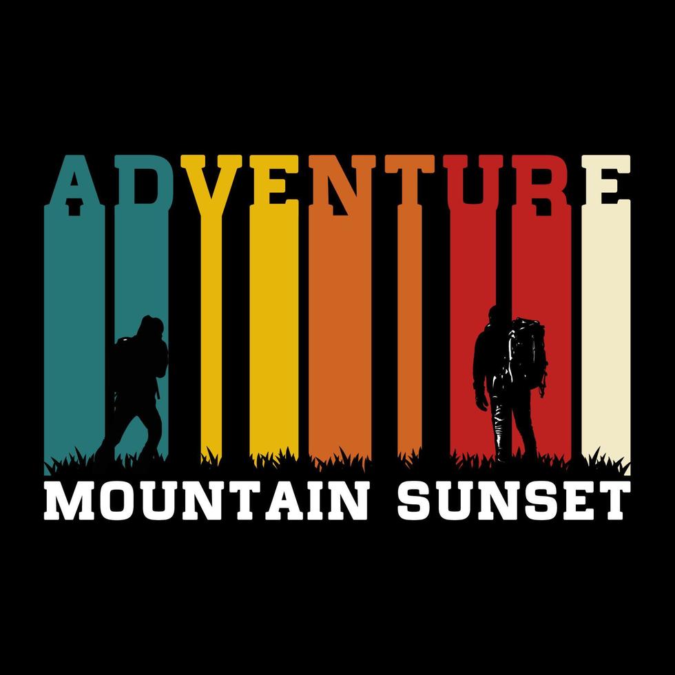 tramonto in montagna avventura, design t-shirt da trekking. illustrazione di montagna, avventura all'aria aperta. grafica vettoriale per t-shirt e altri usi. citazione di motivazione ispiratrice di avventura all'aria aperta. tipografia vettoriale