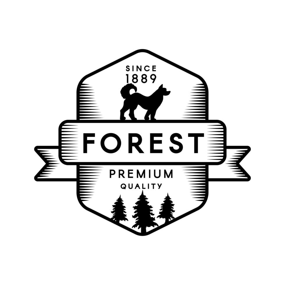 disegno geometrico del logo del campo di montagna dell'escursione nella foresta vettore