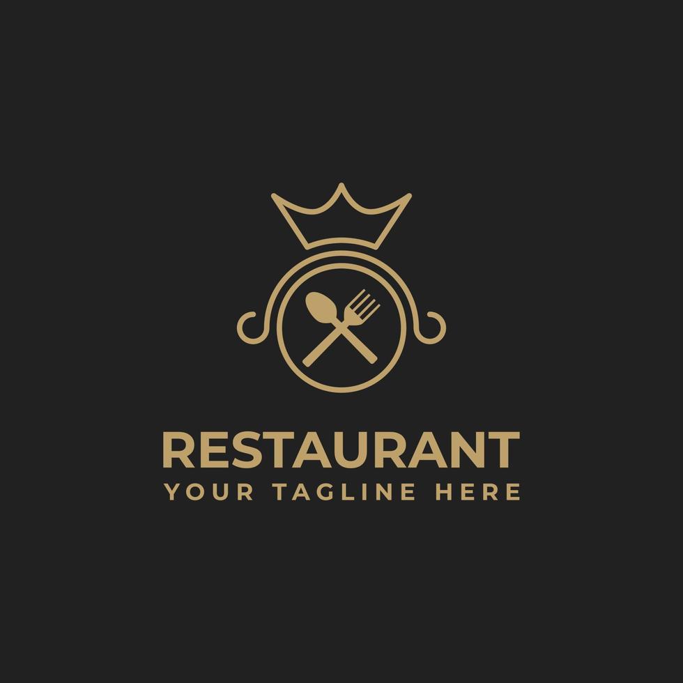 logo design di lusso per ristorante con cucchiaio, forchetta, illustrazione dell'icona della corona della regina vettore