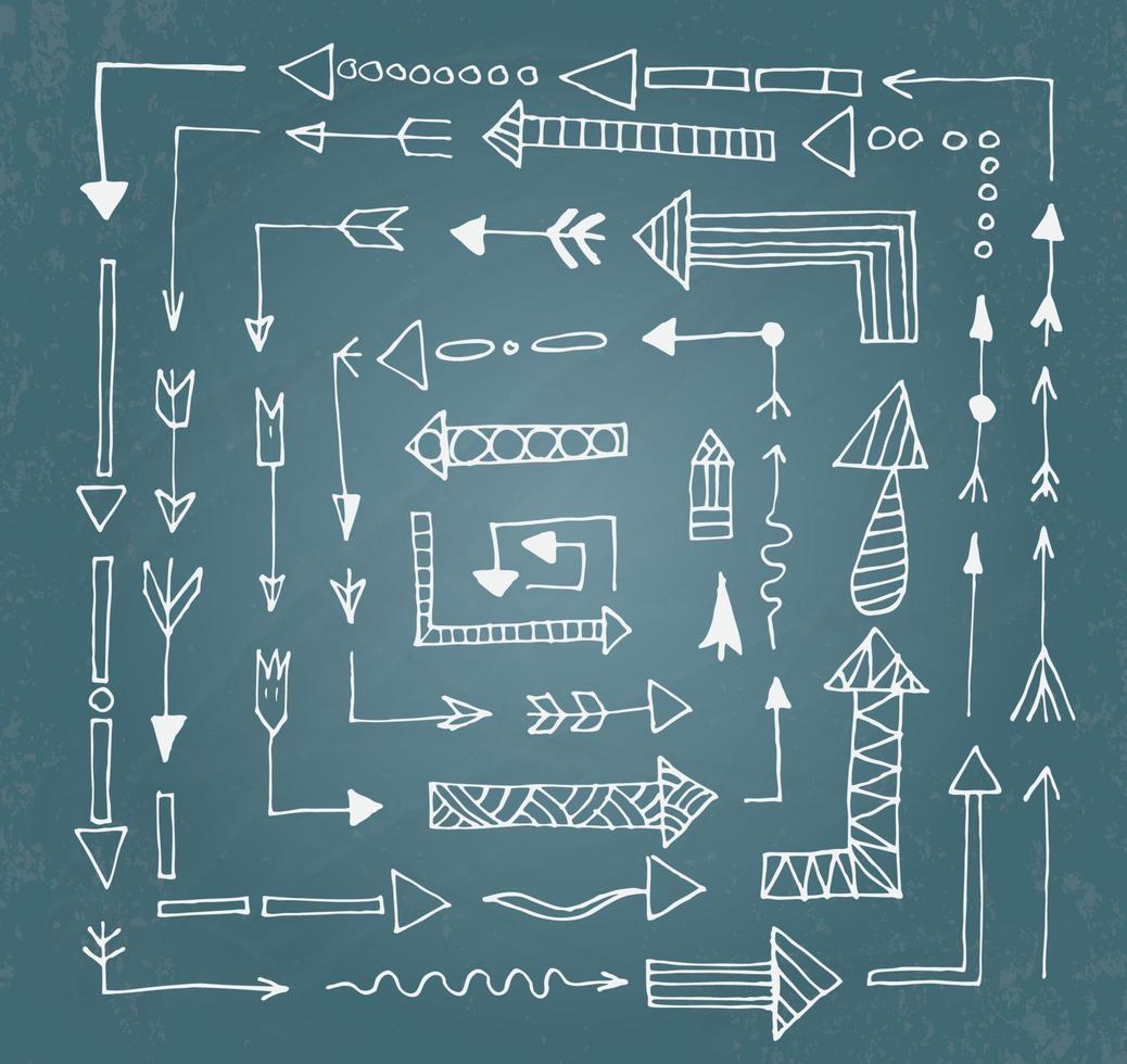 icone della freccia disegnate a mano impostate sulla lavagna blu. vettore