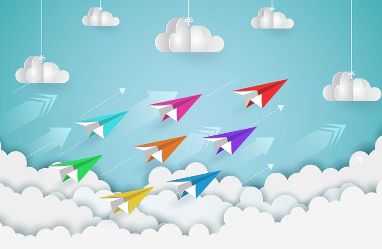 Aerei di carta colorati che volano sopra le nuvole vettore