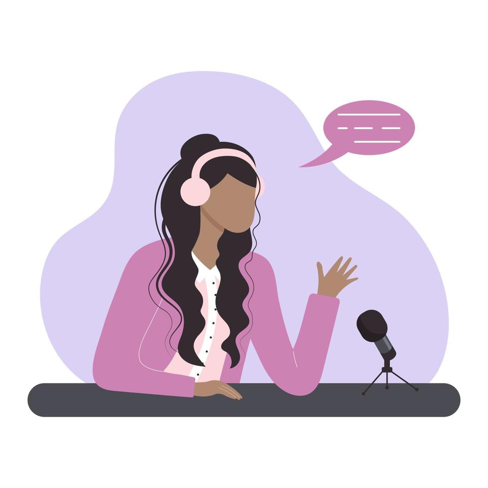 donna con le cuffie che parla e registra podcast online con microfono. intervista, radio, podcast, spettacolo online, concetto di vlog. vettore