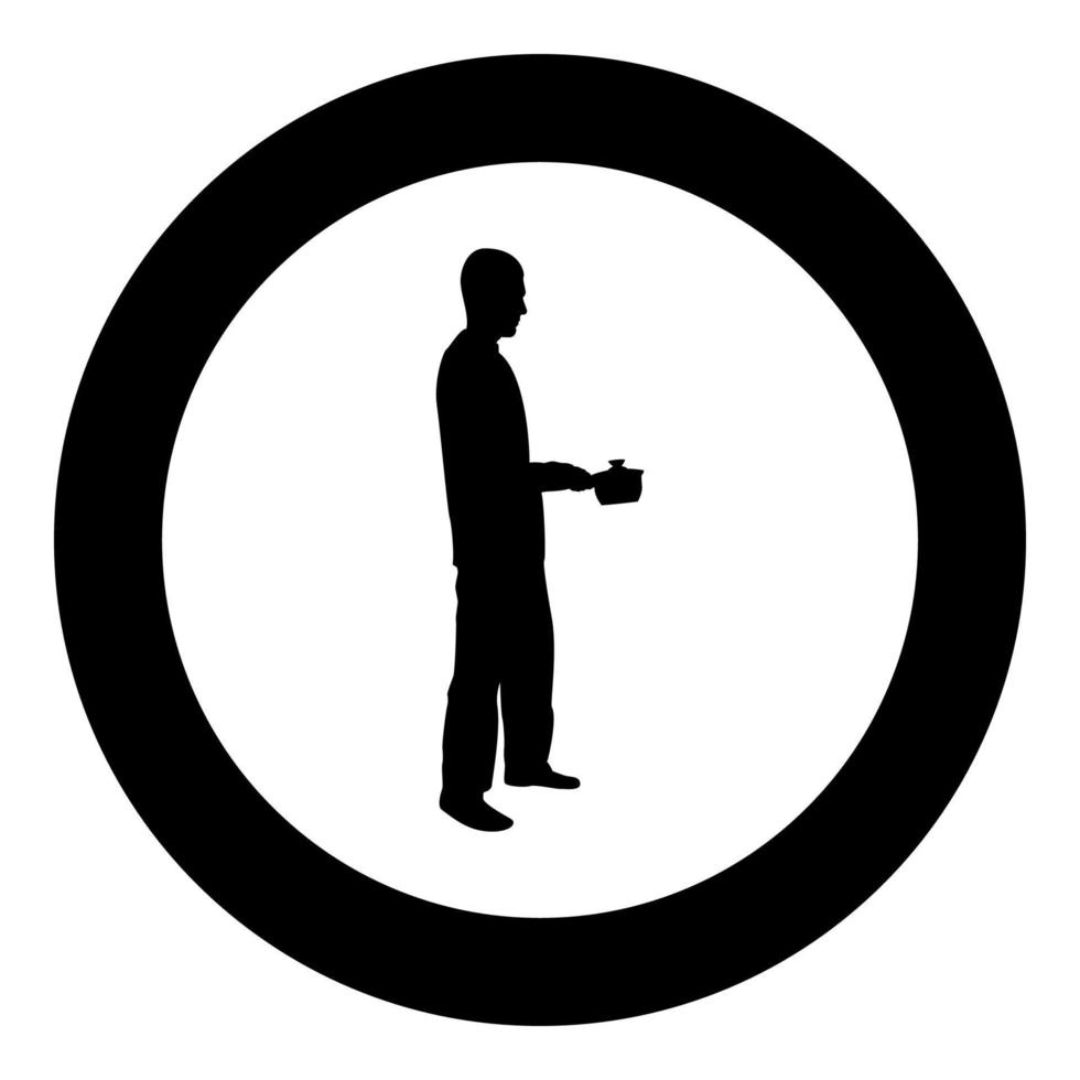 uomo con casseruola nelle sue mani preparare il cibo cucina maschile utilizzare piattini silhouette in cerchio rotondo colore nero illustrazione vettoriale contorno solido immagine stile