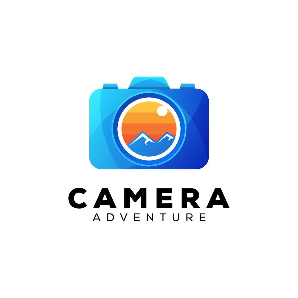 logo moderno della fotocamera avventura a colori, modello vettoriale di progettazione del logo del paesaggio della fotocamera