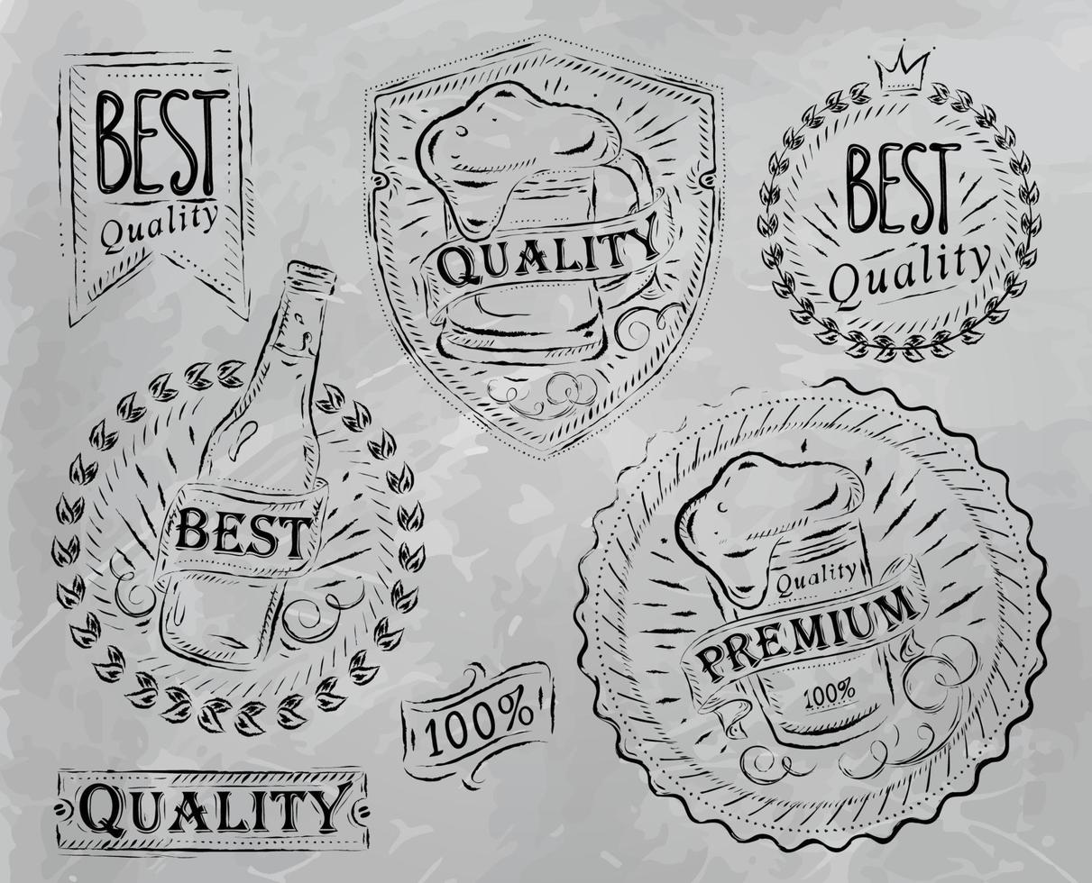 elementi di design di stampa vintage sul tema della qualità della birra stilizzati sotto un disegno in gesso sul tema della birra su sfondo nero vettore
