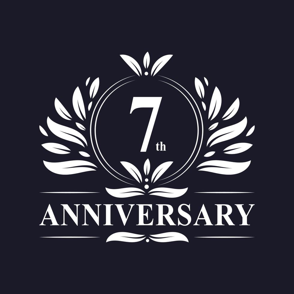Logo dell'anniversario di 7 anni, lussuosa celebrazione del design del 7° anniversario. vettore