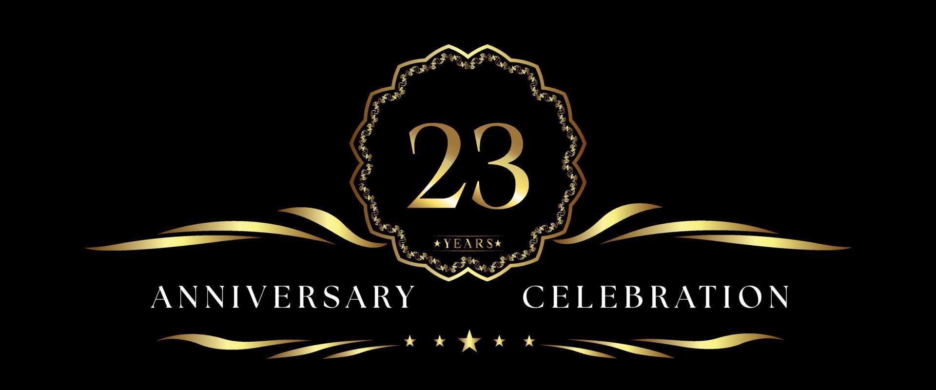 Celebrazione dell'anniversario di 23 anni con cornice decorativa dorata isolata su sfondo nero. disegno vettoriale per biglietto di auguri, festa di compleanno, matrimonio, festa evento, cerimonia. Logo dell'anniversario di 23 anni.