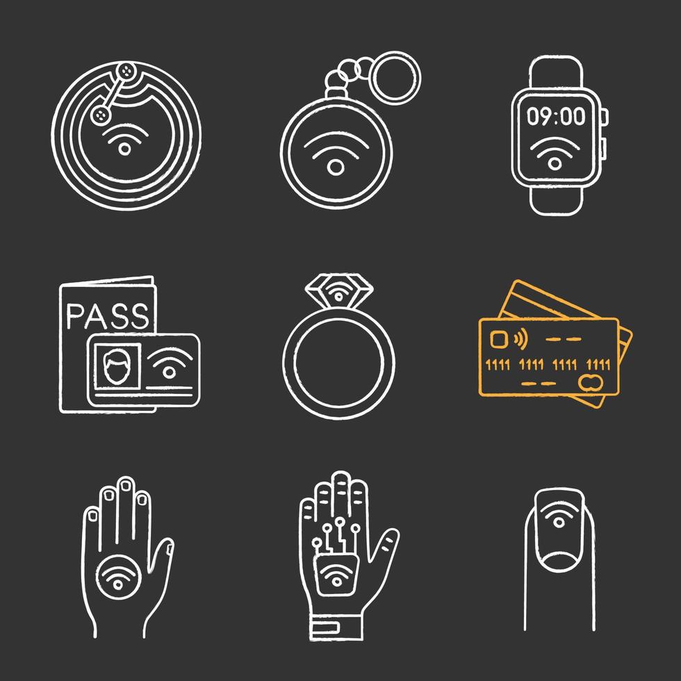 set di icone di gesso tecnologia NFC. chip da campo vicino, gingillo, smartwatch, sistema di identificazione, anello, carta di credito, adesivo, impianto manuale, manicure. illustrazioni di lavagna vettoriali isolate