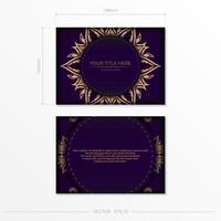 lussuoso modello di cartolina rettangolare viola con ornamento mandala astratto vintage. elementi vettoriali eleganti e classici sono ottimi per la decorazione.