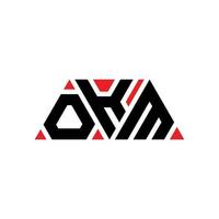 design del logo della lettera del triangolo okm con forma triangolare. monogramma di design del logo del triangolo okm. modello di logo vettoriale triangolo okm con colore rosso. okm logo triangolare logo semplice, elegante e lussuoso. ok M