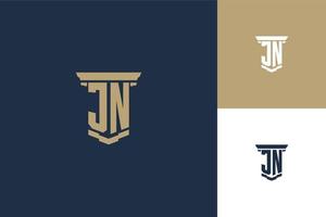 jn monogramma iniziali logo design con icona pilastro. disegno del logo di legge legale vettore