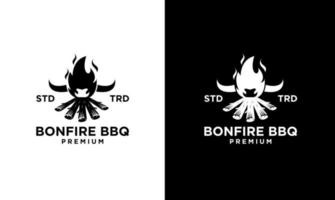 logo del cibo della griglia del barbecue della fiamma del falò vettore