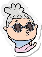adesivo di una donna cartone animato che indossa occhiali da sole vettore
