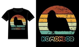 divertente komondor retrò vintage tramonto t-shirt modello di progettazione, scheda komondor, adesivo per finestra auto, pod, copertina, sfondo bianco isolato, regalo silhouette per amante di komondor vettore