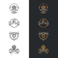 impostare il logo della birra. logo della birra artigianale, simboli, icone, etichette dei pub, collezione di badge. modello di segni di affari di birra, logo, concetto di identità del birrificio vettore