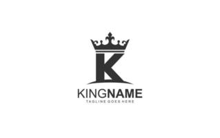 K logo corona per costruzione azienda. lettera modello vettore illustrazione per il tuo marca.