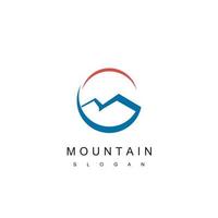 vettore di progettazione del logo di montagna