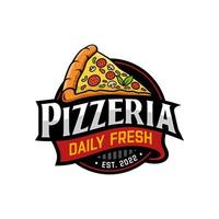 pizzeria vettore emblema su lavagna. Pizza logo modello. vettore emblema per bar, ristorante o cibo consegna servizio.