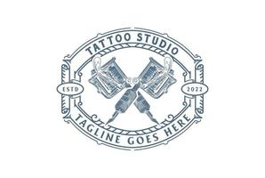 Vintage ▾ retrò attraversato inchiostro tatuaggio macchina distintivo emblema etichetta per studio logo design vettore