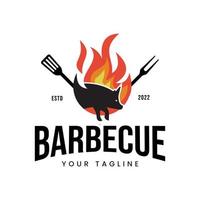 grigliato Maiale silhouette ristorante Vintage ▾ ristorante logo design - fuoco forchetta spatola elemento, buio sfondo vettore