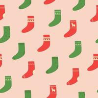 senza soluzione di continuità modello di colorato Natale calzini su rosa sfondo. scarabocchio stile. Natale inverno sfondo. vettore