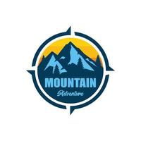 montagna avventura logo design vettore illustrazione