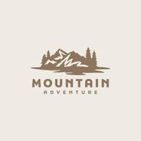 montagna e sole raggi, montare picco collina natura paesaggio Visualizza per avventura all'aperto logo modello vettore