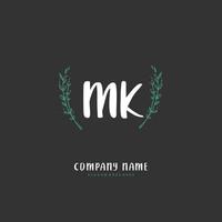 mk iniziale grafia e firma logo design con cerchio. bellissimo design manoscritto logo per moda, squadra, nozze, lusso logo. vettore