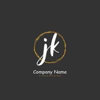 jk iniziale grafia e firma logo design con cerchio. bellissimo design manoscritto logo per moda, squadra, nozze, lusso logo. vettore